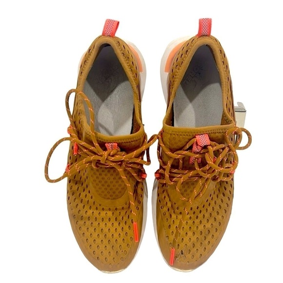 Sorel orange white kinetic impact lace sneakers size 7.5 - Picture 5 of 10